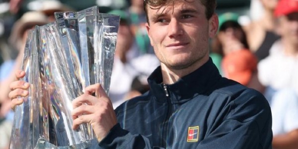 半岛体育在线-IW赛德约对位卫冕冠军，郑钦文遭火娃丝袜围攻，孟菲斯重返WTA|迪拜|WTA1000|洛伦佐·穆塞蒂|扬尼克-辛纳|ATP_新浪体育_新浪新闻