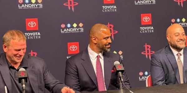 火箭暗中发力！与乌度卡长期绑定，可引来26+6+4巨星？斯通很精明