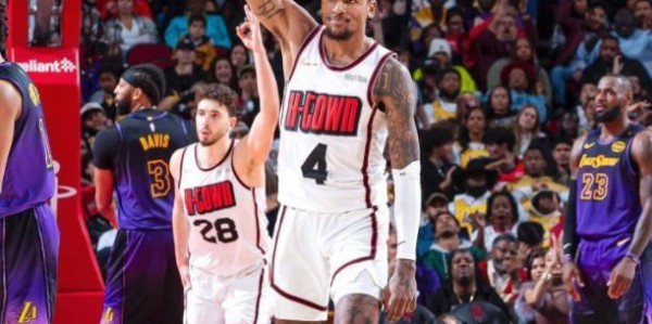 火箭暗中发力！与乌度卡长期绑定，可引来26+6+4巨星？斯通很精明